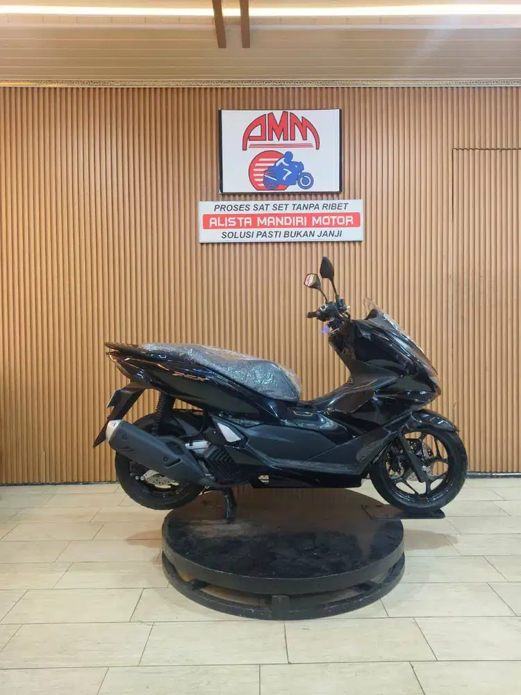 PCX 160 ABS TH 2023 KM LOW BODY MULUSS REMOT 2 BISA CASH / KREDIT / TT