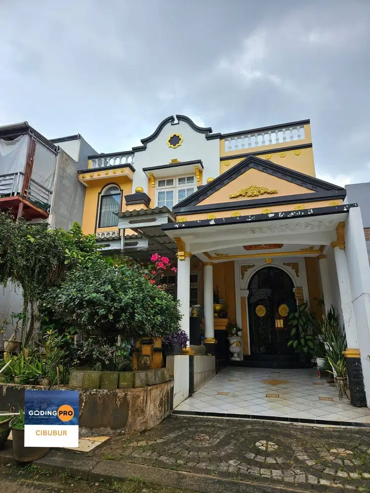 DIJUAL  Rumah 2 Lantai Siap Huni Di Legenda Wisata