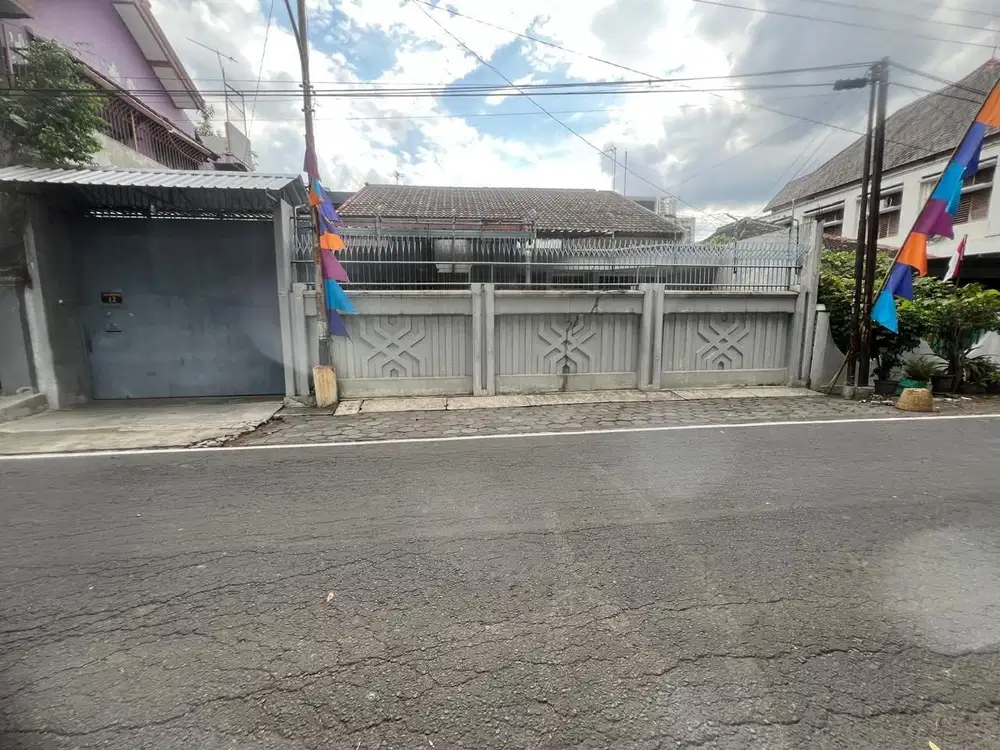 Rumah Bagus Siap Pakai Dekat Jalan Honggowongso Serengan Solo