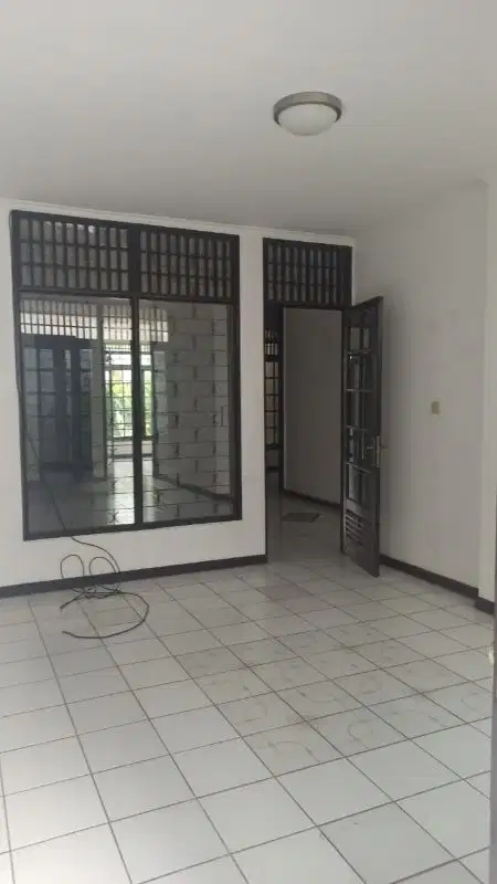 Rumah Lama Bagus Terawat Siap Huni Di Lebak Bulus
