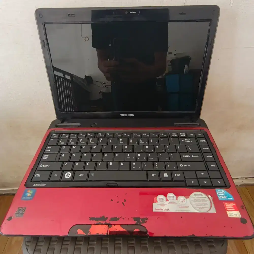 JUAL LAPTOP TOSHIBA SATELLITE L635 INTEL CORE i3 CPU M380 RAM4GB