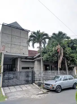 Rumah Murah Semi Kantor Sulfat Agung Blimbing