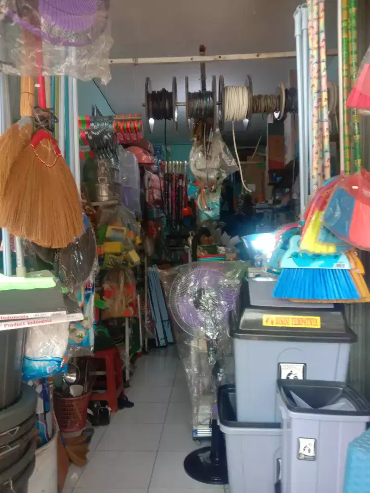 Dijual paket usaha alat listrik dan perabot rumah tangga