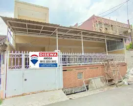 DISEWAKAN RUMAH BESAR LOKASI BAGUS HARGA MURAH DI KALIDERES PERMAI