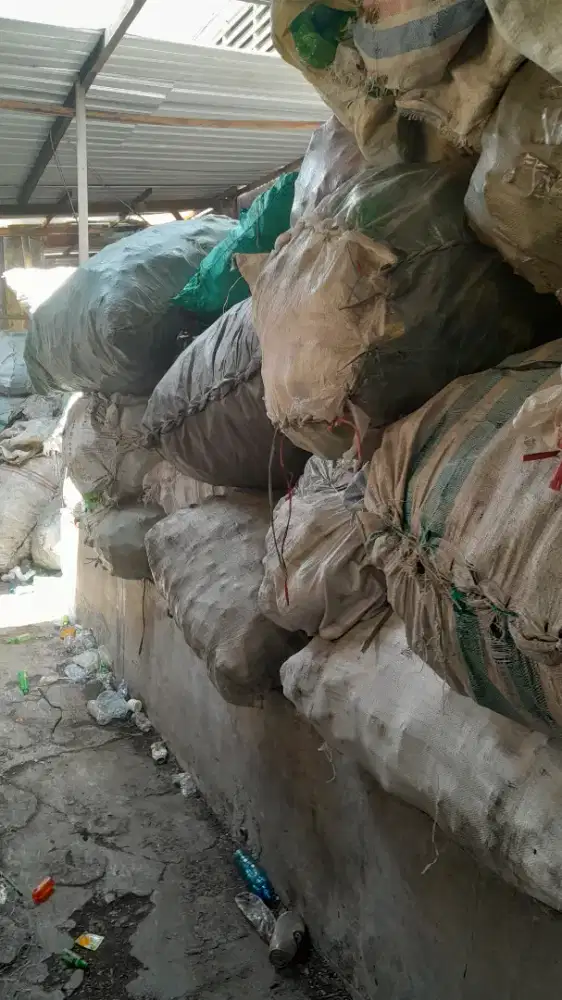 Cari pekerja laki2 umur dibawah 35 thn