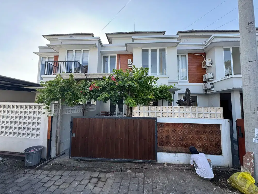 Rumah Lantai 2 Lingkungan Cluster Grand Srikandi Mansion Munggu