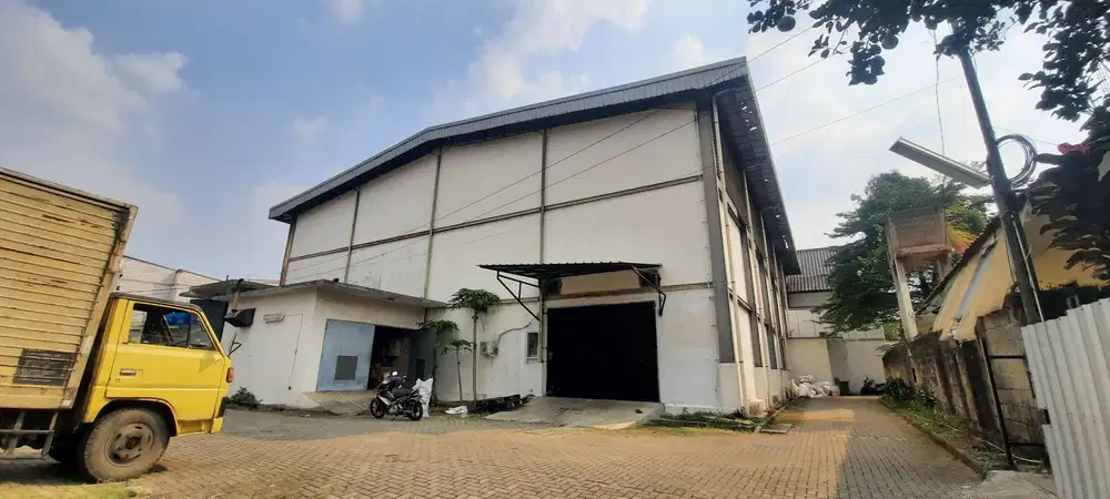 Disewakan Gudang, Luas 720m2 di Pengadegan, Jakarta Selatan