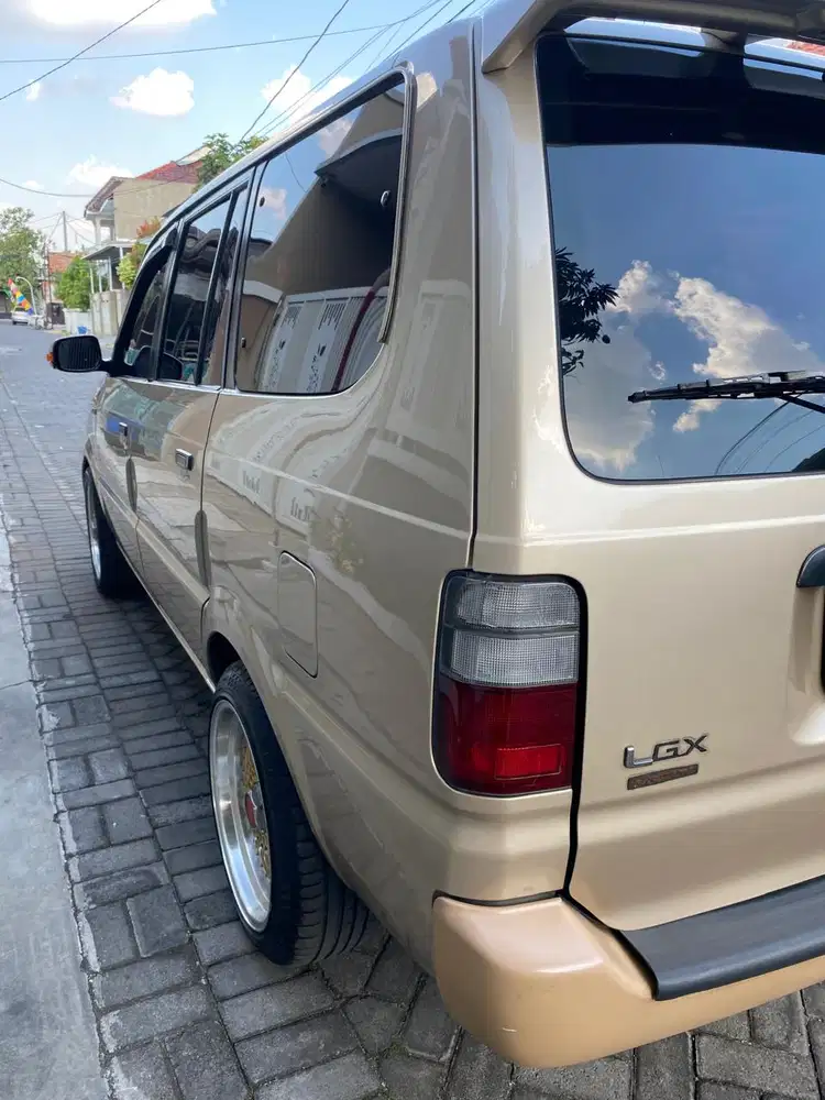 Kijang LGX 2000 Diesel istimewa original mulus