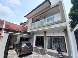 RUMAH GUNUNG PATI CANTIK TERAWAT DIJUAL ISTIMEWA