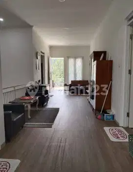 Murah! Rumah minimalis modern Batununggal Bandung ada taman depan dan Belakang