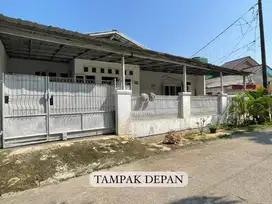DISEWAKAN RUMAH COCOK UNTUK HUNIAN DAN USAHA