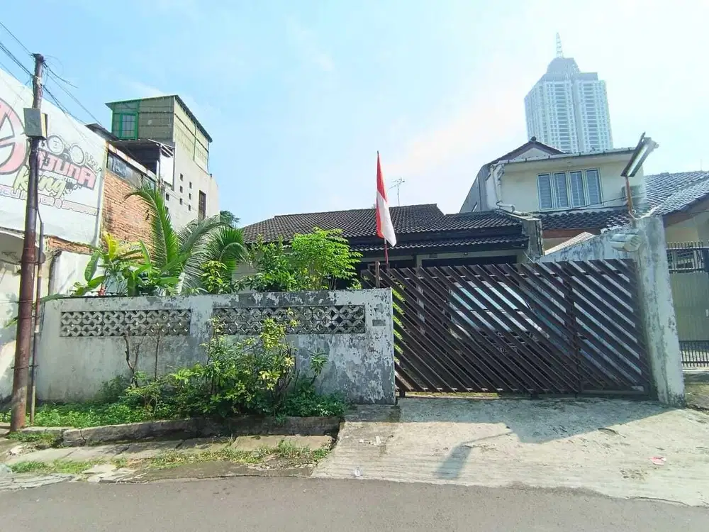 Rumah Lama di Jl Baru II Kebayoran Baru Jakarta Selatan