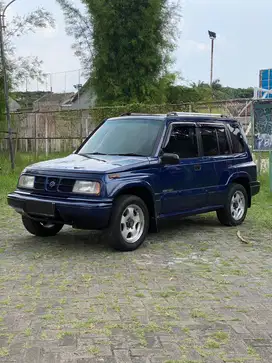Suzuki Escudo 2001 Bensin