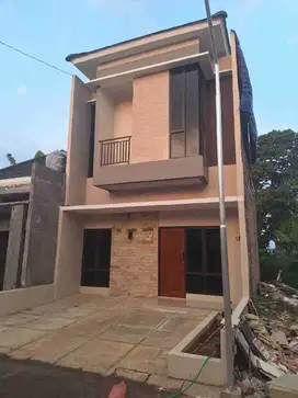 DiJual 3 Unit Rumah MURAH 2LT di dekat BPKRI Banyumanik Semarang
