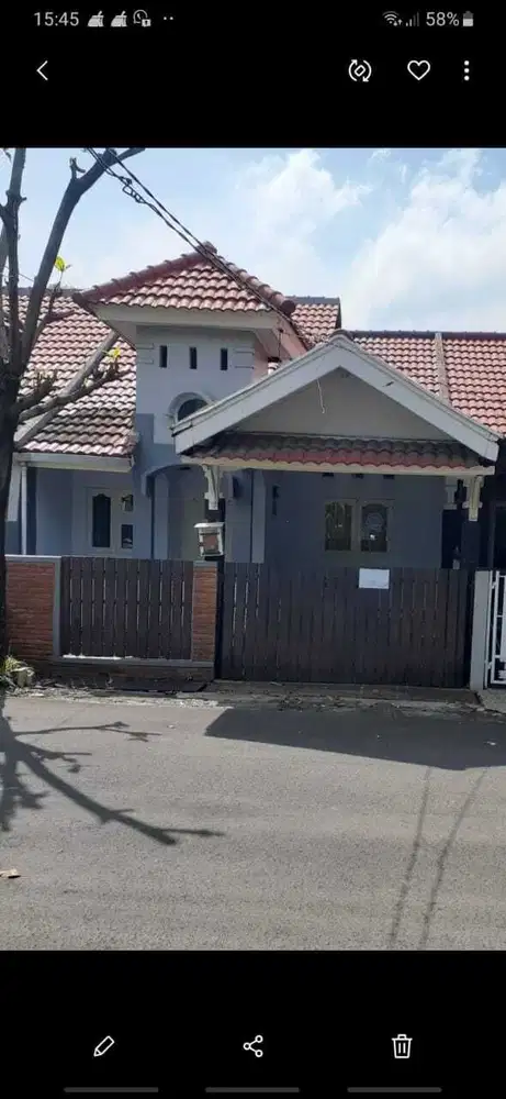 Disewakan rumah siap huni depan taman di galaxy dkt Mall GGP