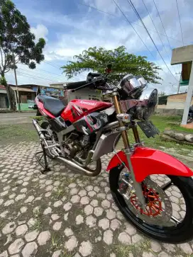 Kawasaki ninja R ke Ss THN 2012