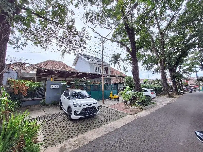 Kafe dan Rumah lokasi Premium Area jantungnya Kota Bandung