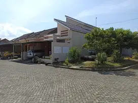 Rumah Hook Purwosari Purwokerto Utara,  Samping Taman Dekat Kampus