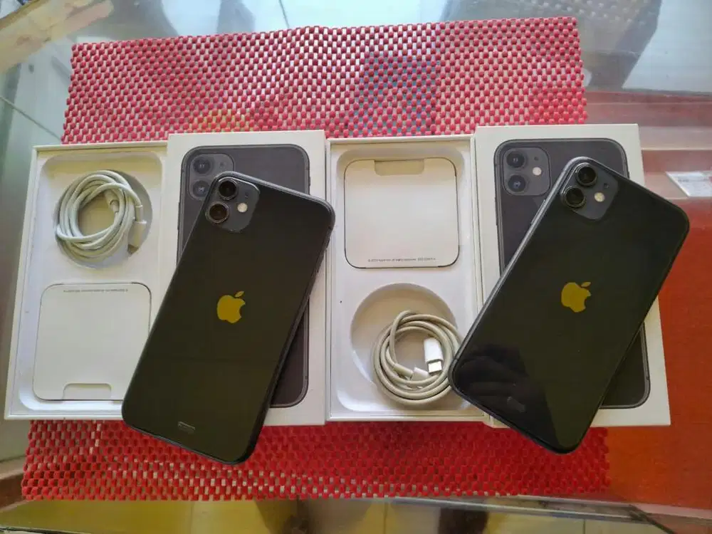 IP 11/128 gb minat langsung swipe up aja