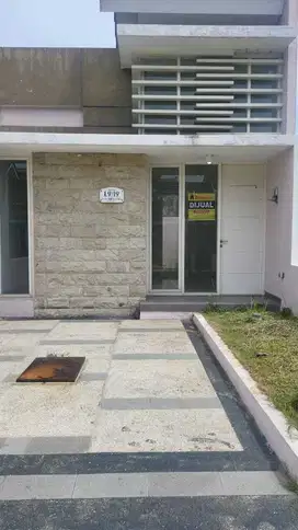 Dijual Rumah Murah Perum Puri Safira Regency Mengantiu - Gresik