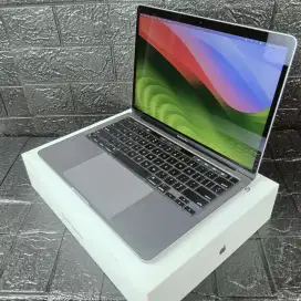 Macbook pro M1  ram 16gb ssd 512gb