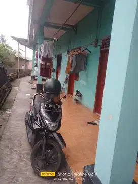 kontrakan 13 pintu reket kawasan pabrik