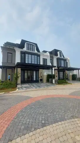 Bellefont East, Rumah Mewah Gaya Eropa Klasik di Springs Gading Serpong
