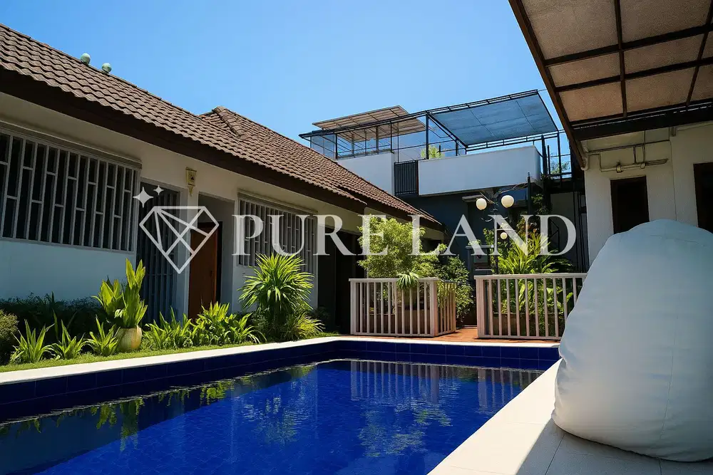 4BR Villa in Amed Beach