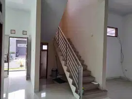 Rumah Minimalis Semi Furnish di Karisma Landmark Residence, Tasik