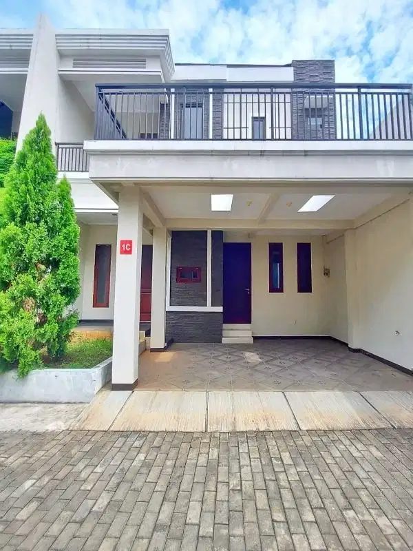 RUMAH BARU DALAM TOWNHOUSE DI POLTANGAN PS MINGGU