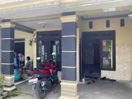 RUMAH DI KELURAHAN JATIREJO, TIKUNG LAMONGAN