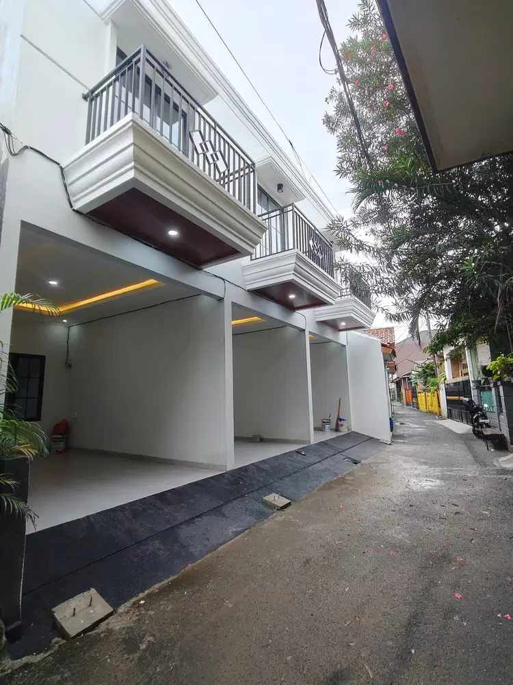 DIJUAL RUMAH BARU 2 LANTAI SIAP HUNI MODERN CLASSIC DI CIRACAS JAKTIM