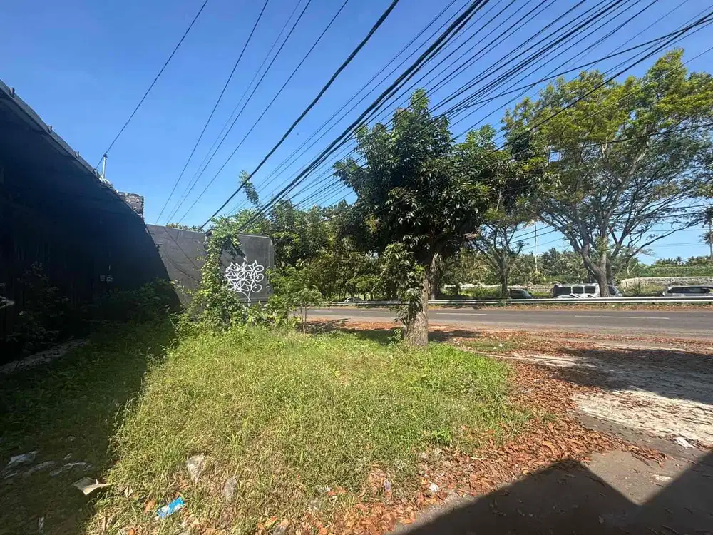 Dijual tanah pinggir jalan utama IB Mantra Gianyar