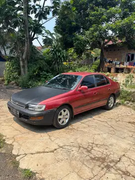 Toyota Corona absolute 1,600cc 1993 Komplit