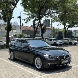 [KM 71RB] BMW 320I LUXURY 2015