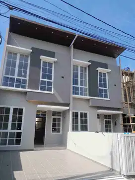 Rumah Baru Aesthetic Siap Huni di Cisaranten Kulon Arcamanik Bandung