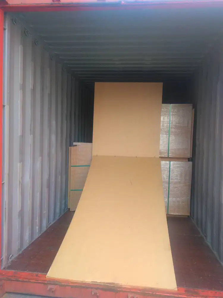 PAPAN MDF DAN PLYWOOD CASE HOSTAPHAN FILM