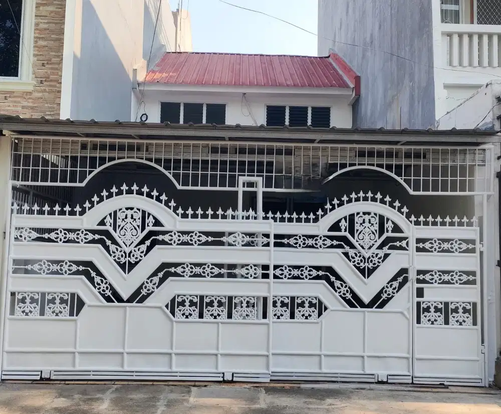 Rumah minimalis 2 lantai rapih siap pakai  disewakan Sunter Jakarta