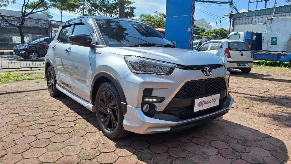 DP MURAH Toyota Raize 1.0 GR Sport TSS Two Tone Bensin-AT 2021 CVOSB
