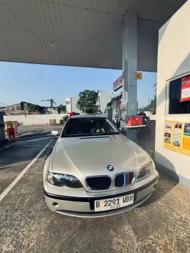 BMW 318i 2003 Facelift Pajak ON