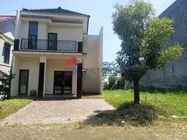 Rumah Villa Perabot Lengkap Komplek Favorit Kusuma Argo View Cantik