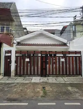 Rumah Bagus Bagunan Baru di Kramat Kwitang Senen, Jakarta Pusat