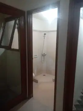 Disewakan Rumah Bagus terawat ala vila