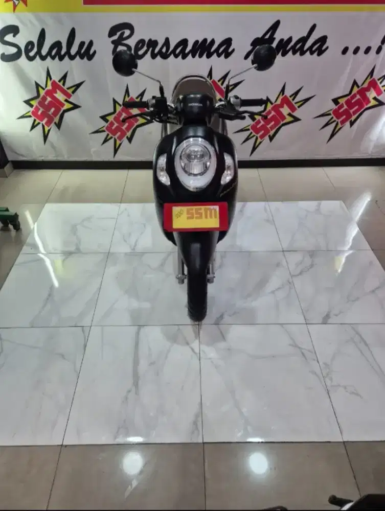 H new scoopy Prestige smartkey