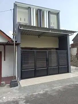 Rumah murah 2 lantai di dekat pasar jungle karanganyar