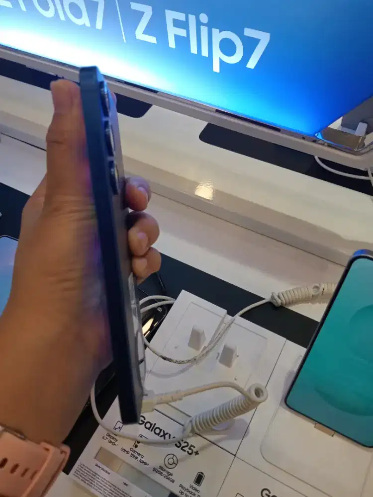 Saat upgrade handphone lama anda dgn Samsung S25 plus cukup pakai KTP