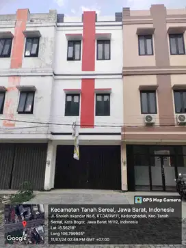 Disewakan Ruko Strategis 3 Lantai, SHM, Fasilitas Lengkap – Bogor Indah Raya