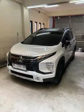 XPANDER CROSS PREMIUM PACKAGE CVT 2020