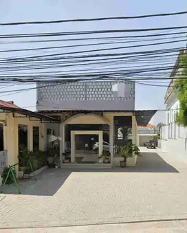 Ruang Usaha Kebayoran Baru Parkir Luas