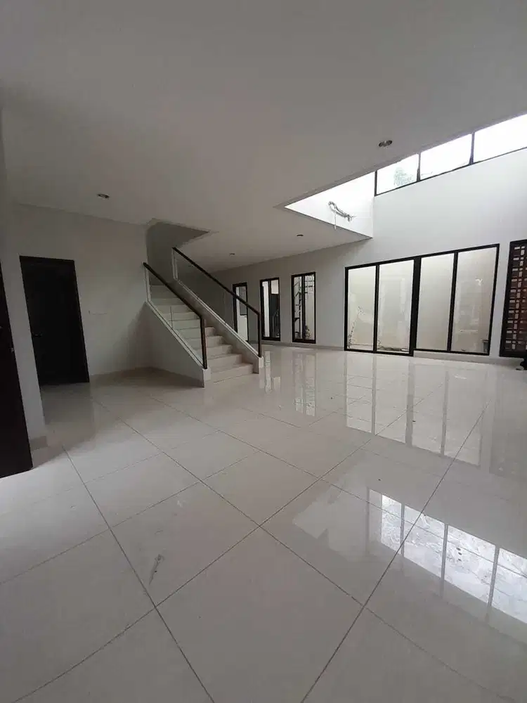 Sewa Rumah baru Cluster Emily  Summarecon Bandung